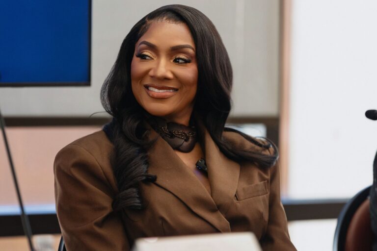 Dr. Sharon Russell is Redefining Excellence in Medicine and Business as a Top Oral & Maxillofacial Surgeon