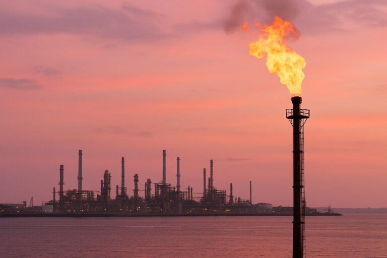 U.S. Natural Gas Jumps as Surprise Storage Drawer and Energy Markets Jolt 