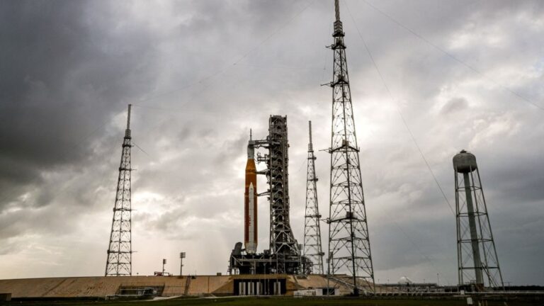 Artemis II Sends Four Astronauts Around the Moon in Historic Return to Deep Space