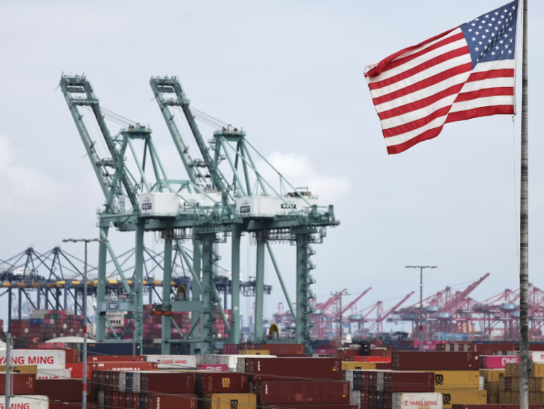 First Refunds From Trump Tariffs Expected in May as Importers Wait for Billions in Repayments