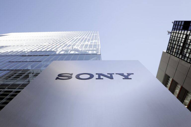 Sony Forecasts Gaming Sales Drop as PS5 Ages and Memory Chip Costs Rise
