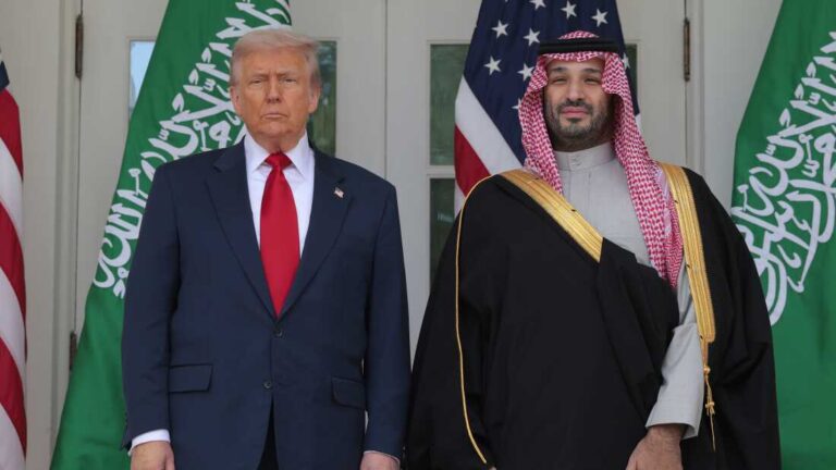 Trump’s Saudi Nuclear Deal Sparks Bipartisan Alarm Over Proliferation Risks 