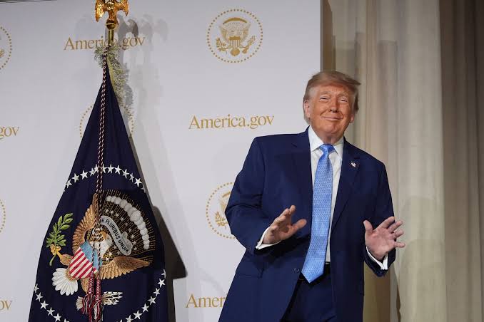 Trump’s New Government AI Avoids Politics but Official Data Keeps Challenging His Claims